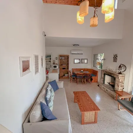 Leo Boutique Beachfront Semesterbostad