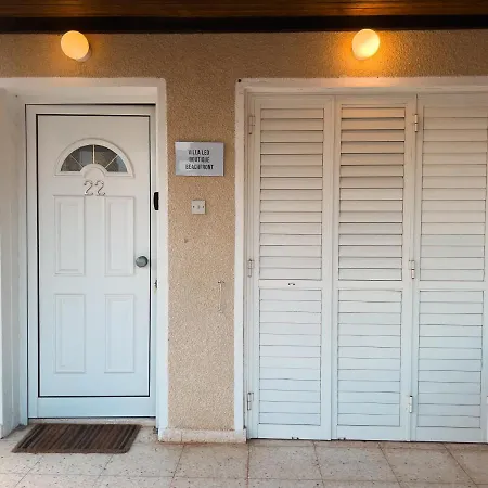 Leo Boutique Beachfront Ayía Nápa