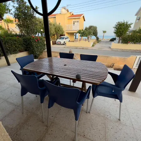 Leo Boutique Beachfront Дом отдыха